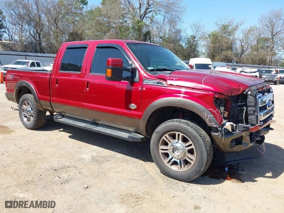 2015 Ford Super Duty F-250 SRW Lariat with VIN 1FT7W2BT5FED40059, listed as a IAAI auction lot 41762002 with 117,036 mi miles. Bid and sale history available at carsss.com. Image 1.