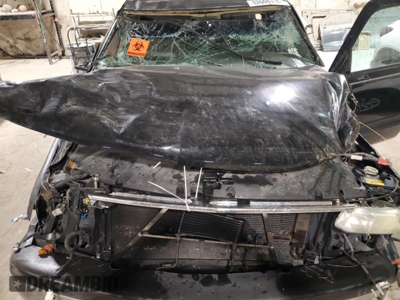 2003 Chevrolet Suburban LT with VIN 3GNGK26UX3G136660, listed as a Copart auction lot 82666304 with 0 mi miles and Salvage Title. Bid and sale history available at carsss.com. Image 13.