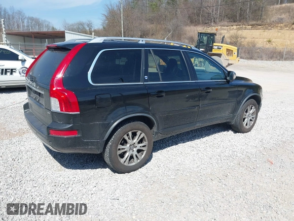 2013 Volvo XC90 Premier Plus z VIN YV4952CZ3D1658584, wystawiony jako IAAI lot #41778313 z przebiegiem 157 597 mil mil oraz . Historia ofert i sprzedaży dostępna na DreamBid. Obrazek 4.