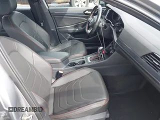 2021 Volkswagen Jetta S z VIN 3VW6T7BU3MM020687, wystawiony jako IAAI lot #41621894 z przebiegiem 25 837 mil mil oraz . Historia ofert i sprzedaży dostępna na DreamBid. Obrazek 5.