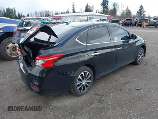 2017 Nissan Sentra SR with VIN 3N1AB7AP8HL670433, listed as a IAAI auction lot 41746009 with 114,811 mi miles and . Bid and sale history available at carsss.com. Image 4.