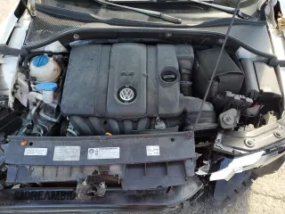 2012 Volkswagen Passat SE с VIN 1VWBP7A31CC084951, выставлен на аукционе Copart как лот 55726145 с пробегом 98 654 миль миль и Списание • Salvage title. История ставок и продаж доступна на DreamBid. Изображение 11.