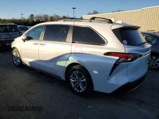 2022 Toyota Sienna Limited with VIN 5TDZSKFC4NS042478, listed as a Copart auction lot 83567064 with 0 mi miles and Salvage Title. Bid and sale history available at carsss.com. Image 2.