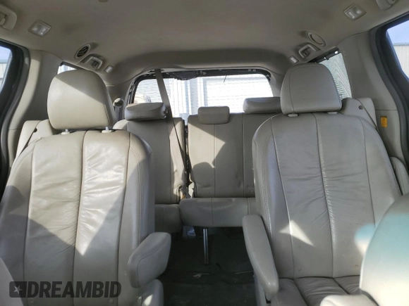2011 Toyota Sienna XLE с VIN 5TDDK3DC3BS005680, выставлен на аукционе Copart как лот 88833815 с пробегом 256 679 миль миль и Списание • Salvage title. История ставок и продаж доступна на DreamBid. Изображение 10.