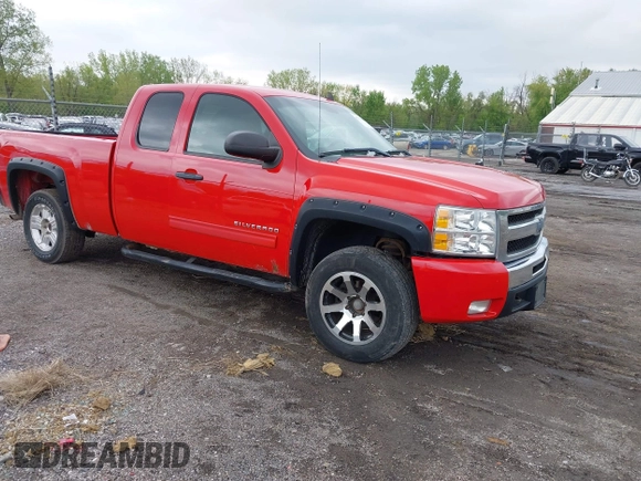 2010 Chevrolet Silverado 1500 LT with VIN 1GCSKSE34AZ201494, listed as a IAAI auction lot 42117833 with 167,573 mi miles and . Bid and sale history available at DreamBid. Image 1.