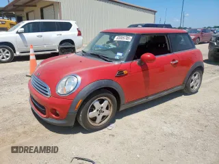 2011 MINI Hardtop z VIN WMWSU3C58BT184477, wystawiony jako Copart lot #65809785 z przebiegiem 164 949 mil mil oraz Czysty tytuł • Clean title. Historia ofert i sprzedaży dostępna na DreamBid. Obrazek 1.