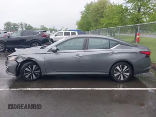 2021 Nissan Altima SV with VIN 1N4BL4DV9MN348908, listed as a IAAI auction lot 42265458 with 44,998 mi miles and . Bid and sale history available at DreamBid. Image 14.