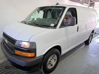 2021 Chevrolet Express Cargo with VIN 1GCWGAFP2M1303152, listed as a IAAI auction lot 42672934 with 68,671 mi miles and . Bid and sale history available at DreamBid. Image 20.