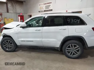 2020 Jeep Grand Cherokee Altitude with VIN 1C4RJFAG9LC344304, listed as a IAAI auction lot 41035821 with 61,723 mi miles and . Bid and sale history available at DreamBid. Image 14.