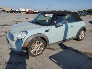 2013 MINI Convertible with VIN WMWZN3C57DT569379, listed as a Copart auction lot 71982954 with 152,142 mi miles and Clean Title. Bid and sale history available at DreamBid. Image 1.