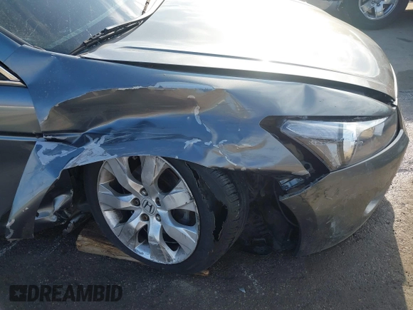 2010 Honda Accord EX z VIN 5KBCP3F72AB003825, wystawiony jako IAAI lot #40726431 z przebiegiem 172 626 mil mil oraz . Historia ofert i sprzedaży dostępna na DreamBid. Obrazek 18.