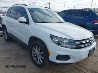 2017 Volkswagen Tiguan S z VIN WVGAV7AX2HK042353, wystawiony jako IAAI lot #41492310 z przebiegiem 109 030 mil mil oraz . Historia ofert i sprzedaży dostępna na DreamBid. Obrazek 1.