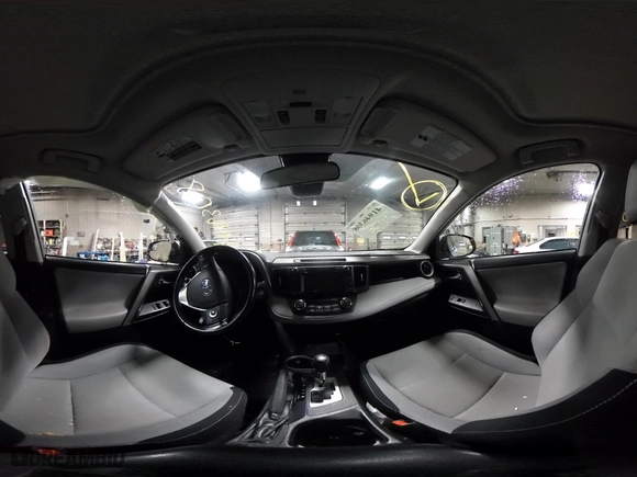 2017 Toyota RAV4 XLE with VIN 2T3RFREV3HW555319, listed as a IAAI auction lot 41946308 with 134,073 mi miles. Bid and sale history available at carsss.com. Image 18.