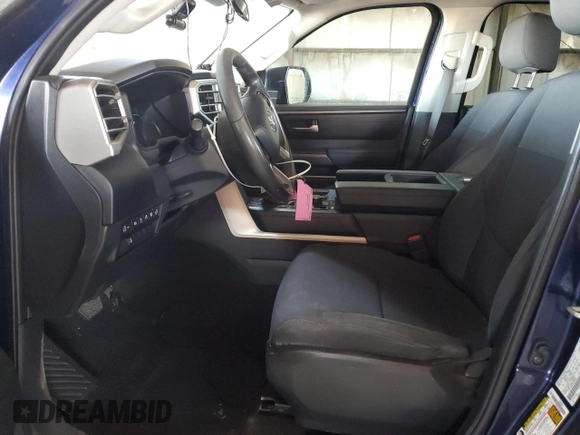 2022 Toyota Tundra SR5 with VIN 5TFLA5DB3NX028618, listed as a Copart auction lot 61807005 with 9,797 mi miles and Salvage title. Bid and sale history available at DreamBid. Image 7.
