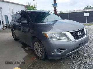 2015 Nissan Pathfinder S z VIN 5N1AR2MN8FC719737, wystawiony jako IAAI lot #42467205 z przebiegiem 195 894 mil mil oraz . Historia ofert i sprzedaży dostępna na DreamBid. Obrazek 1.