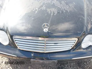2003 Mercedes-Benz C 240 z VIN WDBRF61J43E010486, wystawiony jako IAAI lot #42051173 z przebiegiem Nie podano mil oraz . Historia ofert i sprzedaży dostępna na DreamBid. Obrazek 10.