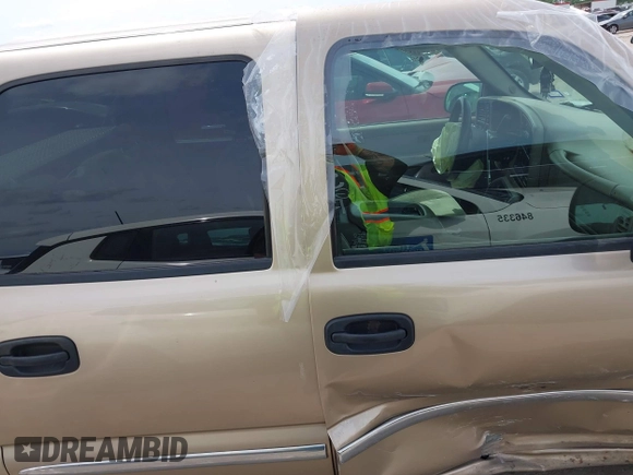 2004 GMC Sierra 1500 SLE z VIN 2GTEK13T841413502, wystawiony jako IAAI lot #42226796 z przebiegiem 192 481 mil mil oraz . Historia ofert i sprzedaży dostępna na DreamBid. Obrazek 13.