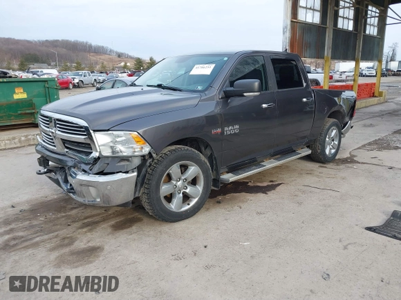 2015 Ram 1500 Big Horn z VIN 1C6RR7LT1FS520269, wystawiony jako IAAI lot #41706251 z przebiegiem 116 309 mil mil oraz . Historia ofert i sprzedaży dostępna na DreamBid. Obrazek 17.