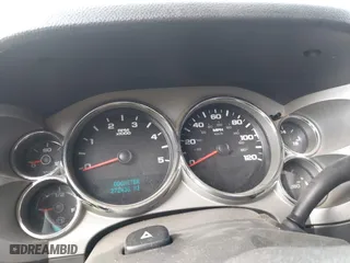 2008 GMC Sierra 2500HD SLE1 with VIN 1GTHK23608F184809, listed as a IAAI auction lot 41089039 with 272,436 mi miles. Bid and sale history available at carsss.com. Image 7.