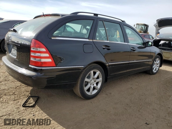 2005 Mercedes-Benz C 240 z VIN WDBRH81J65F634681, wystawiony jako Copart lot #82118224 z przebiegiem 158 338 mil mil oraz Szkody całkowita. Historia ofert i sprzedaży dostępna na DreamBid. Obrazek 3.