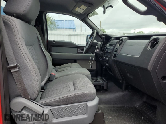 2013 Ford F-150 XL z VIN 1FTMF1CM1DKF30346, wystawiony jako Copart lot #58702385 z przebiegiem 100 654 mil mil oraz Nie do naprawy • Non repairable. Historia ofert i sprzedaży dostępna na DreamBid. Obrazek 10.