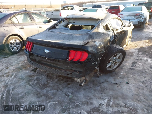 2019 Ford Mustang EcoBoost z VIN 1FA6P8TH7K5133596, wystawiony jako IAAI lot #41423178 z przebiegiem 123 372 mil mil oraz . Historia ofert i sprzedaży dostępna na DreamBid. Obrazek 4.