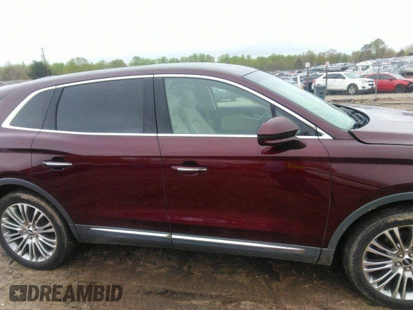2017 Lincoln MKX Reserve z VIN 2LMPJ8LR3HBL26227, wystawiony jako IAAI lot #41921086 z przebiegiem 131 815 mil mil oraz . Historia ofert i sprzedaży dostępna na DreamBid. Obrazek 13.