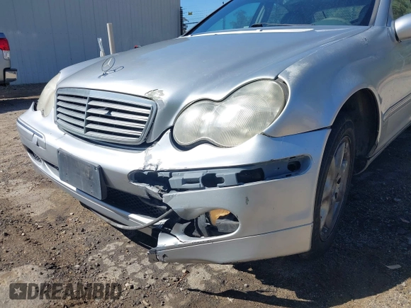 2001 Mercedes-Benz C 230/260/280/320 with VIN WDBRF61J51F082773, listed as a IAAI auction lot 41691845 with 36,771 mi miles and . Bid and sale history available at DreamBid. Image 6.