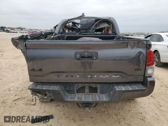 2021 Toyota Tacoma SR z VIN 3TMCZ5AN4MM449761, wystawiony jako Copart lot #88751705 z przebiegiem Nie podano mil oraz Nie do naprawy • Non repairable. Historia ofert i sprzedaży dostępna na DreamBid. Obrazek 6.