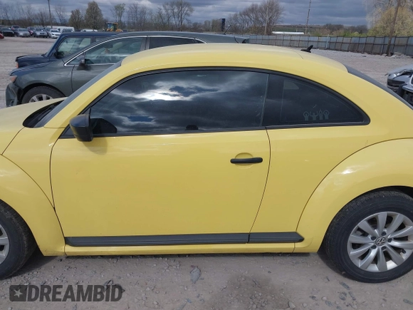 2015 Volkswagen Beetle Fleet Edition with VIN 3VWF17AT1FM655103, listed as a IAAI auction lot 42030636 with 103,273 mi miles and . Bid and sale history available at DreamBid. Image 14.