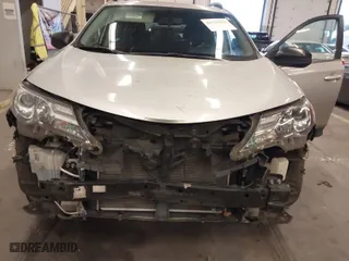 2015 Toyota RAV4 LE with VIN JTMBFREV0FJ028173, listed as a IAAI auction lot 41539921 with 159,291 mi miles. Bid and sale history available at carsss.com. Image 6.
