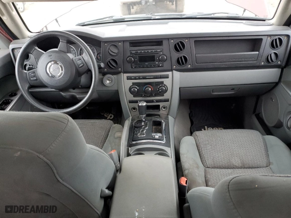 2007 Jeep Commander Sport with VIN 1J8HG48PX7C672897, listed as a Copart auction lot 43740985 with 185,674 mi miles and Salvage Title. Bid and sale history available at carsss.com. Image 8.