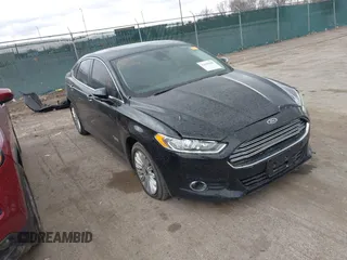 2016 Ford Fusion Energi SE Luxury with VIN 3FA6P0PU2GR322430, listed as a IAAI auction lot 42038508 with 114,980 mi miles. Bid and sale history available at carsss.com. Image 1.