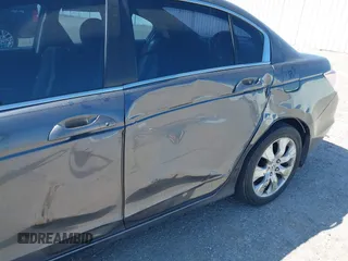2010 Honda Accord EX z VIN 1HGCP2F74AA000833, wystawiony jako IAAI lot #42324357 z przebiegiem 117 590 mil mil oraz . Historia ofert i sprzedaży dostępna na DreamBid. Obrazek 6.