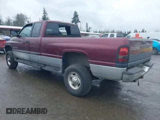 2000 Dodge Ram 2500 with VIN 1B7KF23W9YJ131145, listed as a IAAI auction lot 41928166 with 334,862 mi miles. Bid and sale history available at carsss.com. Image 3.