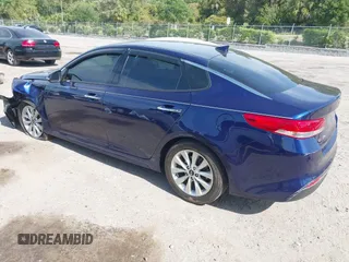 2018 Kia Optima EX with VIN 5XXGU4L32JG261985, listed as a IAAI auction lot 42083868 with 33,264 mi miles and . Bid and sale history available at carsss.com. Image 3.