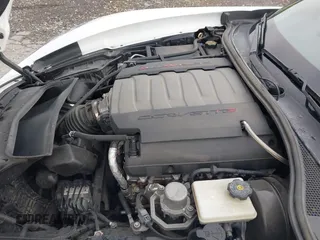 2015 Chevrolet Corvette Z51 3LT z VIN 1G1YM2D72F5119618, wystawiony jako IAAI lot #42744702 z przebiegiem Nie podano mil oraz . Historia ofert i sprzedaży dostępna na DreamBid. Obrazek 10.