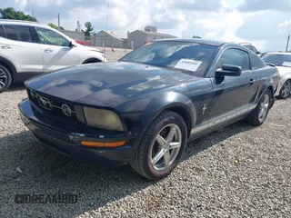 2008 Ford Mustang Deluxe with VIN 1ZVHT80N285196801, listed as a IAAI auction lot 42685201 with 303,943 mi miles and . Bid and sale history available at DreamBid. Image 2.