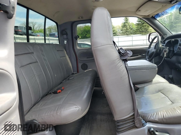 2000 Dodge 2500 with VIN 1B7KF23Z6YJ187490, listed as a Copart auction lot 57873375 with 238,769 mi miles and Salvage title. Bid and sale history available at DreamBid. Image 10.