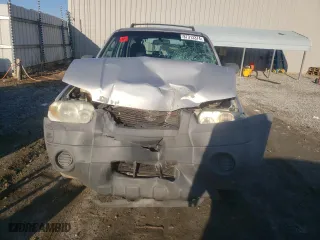 2007 Ford Escape XLS with VIN 1FMYU02Z27KA84268, listed as a Copart auction lot 87313374 with 157,968 mi miles and Non Repairable. Bid and sale history available at carsss.com. Image 5.