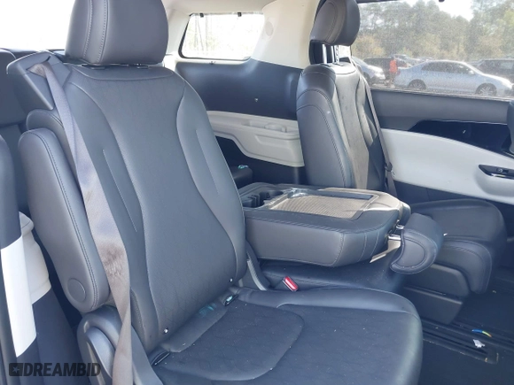 2024 Kia Carnival EX with VIN KNDNC5H37R6390534, listed as a IAAI auction lot 41889647 with 19,739 mi miles. Bid and sale history available at carsss.com. Image 8.