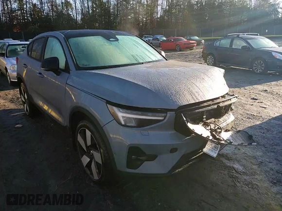2023 Volvo C40 Plus z VIN YV4ED3GL7P2037232, wystawiony jako Copart lot #37546553 z przebiegiem 1 872 mil mil oraz . Historia ofert i sprzedaży dostępna na DreamBid. Obrazek 12.