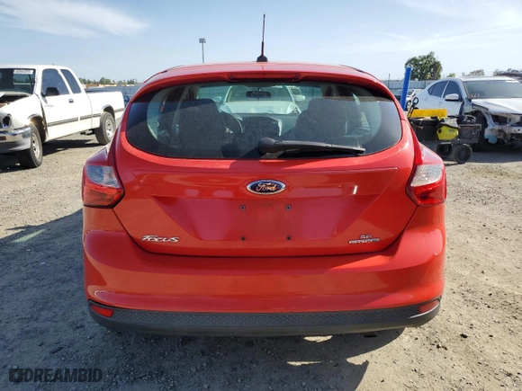 2014 Ford Focus SE with VIN 1FADP3K2XEL162923, listed as a Copart auction lot 52586095 with 131,702 mi miles and Salvage Title. Bid and sale history available at carsss.com. Image 6.
