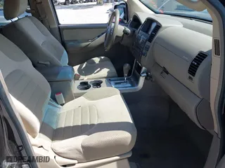 2011 Nissan Pathfinder SV with VIN 5N1AR1NN7BC610415, listed as a IAAI auction lot 41931099 with 183,765 mi miles. Bid and sale history available at carsss.com. Image 5.