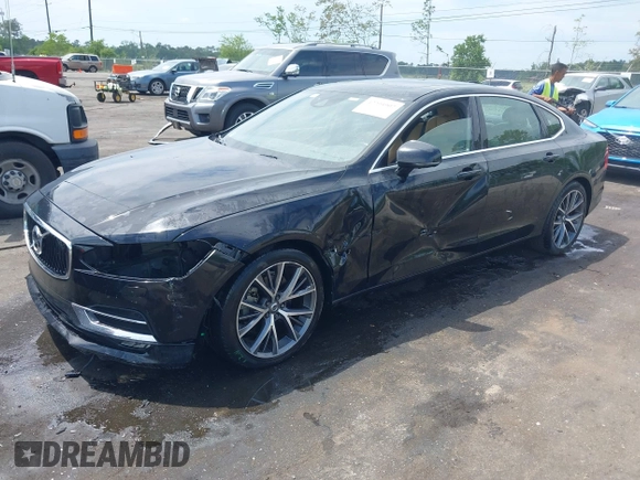 2018 Volvo S90 Momentum z VIN LVY982AKXJP032631, wystawiony jako IAAI lot #42204902 z przebiegiem 178 192 mil mil oraz . Historia ofert i sprzedaży dostępna na DreamBid. Obrazek 17.