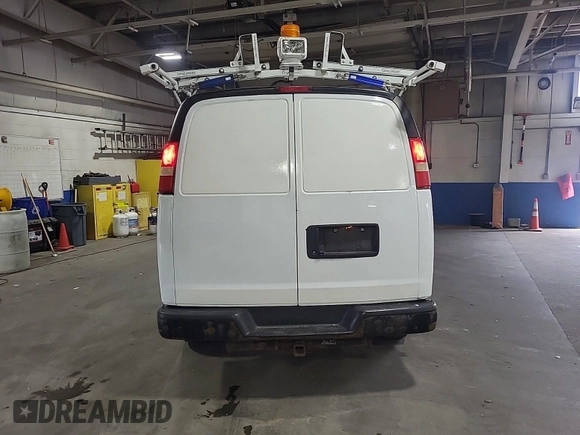2015 Chevrolet Express Cargo with VIN 1GCWGFCF2F1163079, listed as a IAAI auction lot 42832363 with 183,774 mi miles and . Bid and sale history available at DreamBid. Image 2.