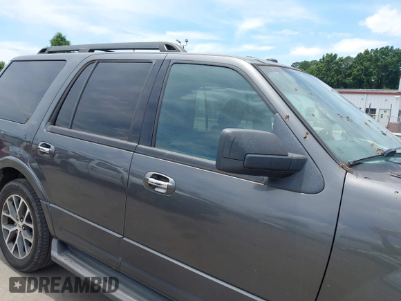 2015 Ford Expedition XLT with VIN 1FMJU1JT7FEF36099, listed as a IAAI auction lot 42445770 with 222,056 mi miles and . Bid and sale history available at DreamBid. Image 13.
