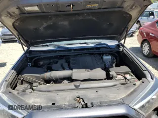 2018 Toyota 4Runner SR5 z VIN JTEBU5JR6J5564680, wystawiony jako Copart lot #58847355 z przebiegiem 96 632 mil mil oraz Szkoda całkowita • Salvage title. Historia ofert i sprzedaży dostępna na DreamBid. Obrazek 12.