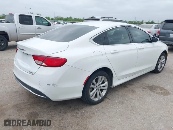 2016 Chrysler 200 Limited with VIN 1C3CCCAB3GN154726, listed as a IAAI auction lot 41969451 with 182,626 mi miles. Bid and sale history available at carsss.com. Image 4.