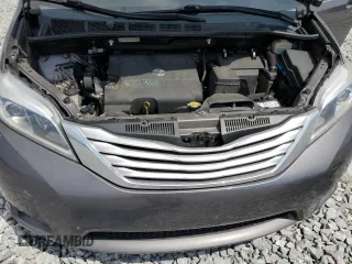 2015 Toyota Sienna XLE with VIN 5TDYK3DC5FS630556, listed as a Copart auction lot 54019705 with 183,421 mi miles and Salvage Title. Bid and sale history available at DreamBid. Image 12.